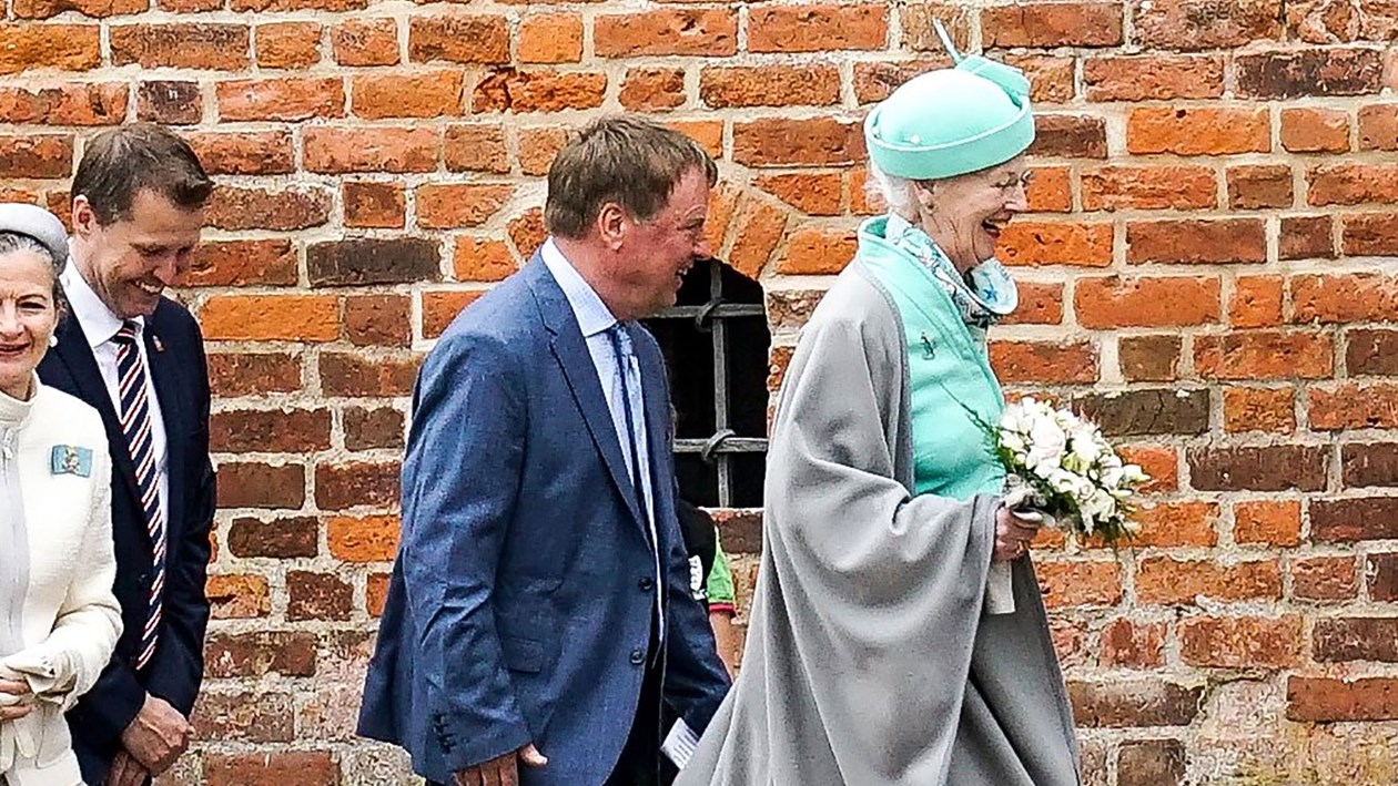 H.M. Dronning Margrethe med daværende museumsdirektør Erland Posrmose